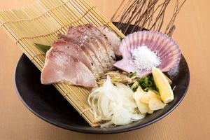 宿毛ブリの藁焼き  塩たたき
