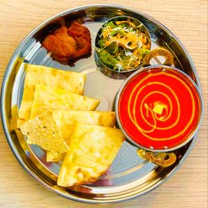 バターチキンチーズナンセットbutter chicken cheej naan set