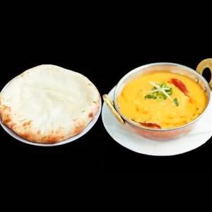 えだまめカレーとチーズナン(Daal curry with cheese nan)