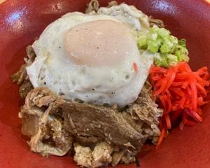 スタミナホルモン丼