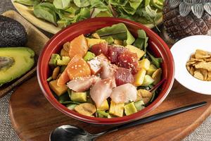ブツスペシャルポキ丼
