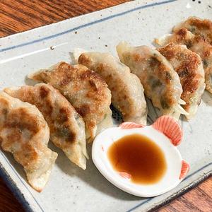 自家製手作り餃子(8ヶ入)