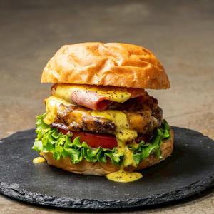 自家製ハニーマスタードベーコンチーズバーガー＆ポテトセット/Honey Mustard Cheese Burger Set