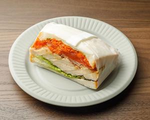 ハーブチキンサンド