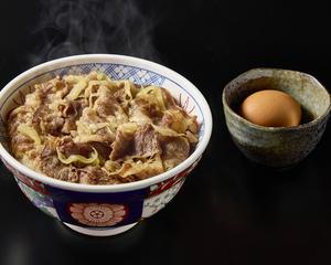 近江牛A5月見牛めし A5 oumibeef bowl original taste with topping raw egg