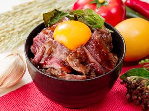 TV放送された！たまご付き(牛ハラミ約150g)やわらか牛ハラミ丼