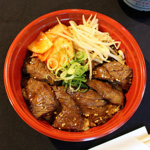 【人気No.1】特製ハラミ丼