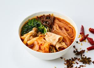 豚キムチ麻辣湯春雨 Pork ＆ Kimchi Hot ＆ Sour Bean Starch Vermicelli
