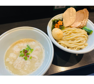 【4/29(水)～5/11(月)GW限定麺】  博多もつ鍋風つけ麺