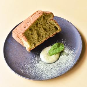 米粉のモリンガシフォンケーキ