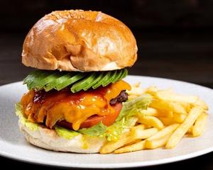 【当店人気No.3】アボカドチーズバーガー AVOCADO CHEESEBURGER