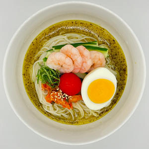 バジル冷麺(海老と自家製キムチ)