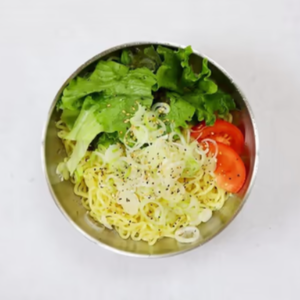 * 道産名物ラーメンサラダ