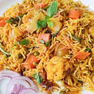 Veg Biryani / ベジ ビリヤニ