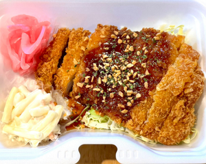 ● 【計500gOVER！】柔らか手作りロースかつ ガッツリガーリックソース ライスセット ※ソース別もり
