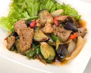 オリエンタルデリ 豚肉とナスのタイ味噌炒め