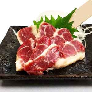 フタエゴ馬刺し定食(特製醤油、にんにく付き)