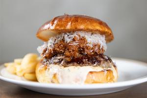 デミミートソースバーガーセット