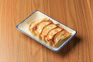 餃子 5個