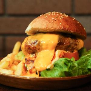 Classic Cheese Burger (王道チーズバーガー)