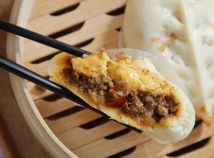 チーズ麻婆まん(芝士麻婆包, Cheese Mapo bun)