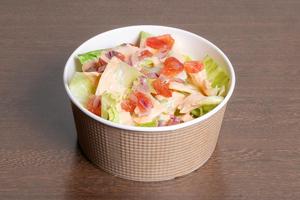自家製トマトドレッシングのレタスサラダ