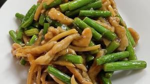 ニンニク芽と豚肉炒め定食