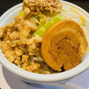 二郎系丼ぶり豚1枚ごはん普通盛250g