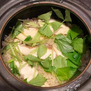 タイとみつばの土鍋めし