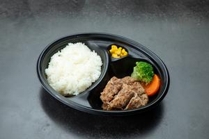 和牛 粗挽きハンバーグ膳150g