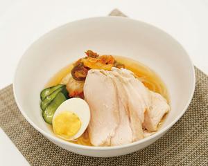【蒸し鶏】盛岡冷麺