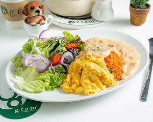 オムライスセット クラムチャウダー(サラダ+スープ付)