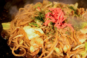 道とん堀 豚焼きそば・ソース