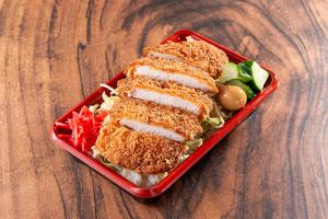 とんかつ弁当