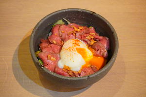 和牛ローストビーフ丼