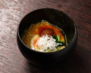 牛牛担々麺