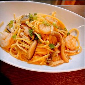 海老ときのこの和風パスタ