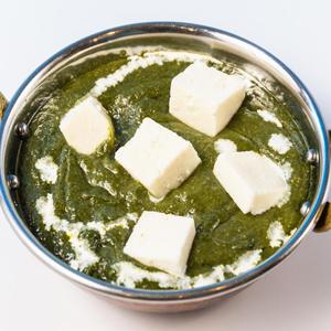 ほうれん草パニールカレー Sag Panner Curry