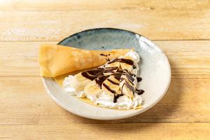 生クリームとチョコとバナナクレープ