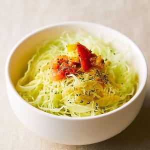 自家製ドレッシングのサラダ(全てのパスタにサービスでお付けしております)