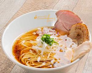 【蘭王の味玉＆チャーシュー増量】鶏の醤油らーめん