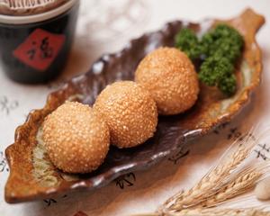 ゴマ団子【限定割引中】