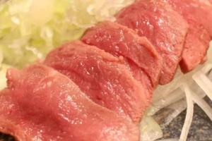 牛タン胡麻塩和え