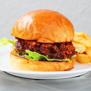 CHILI BURGER