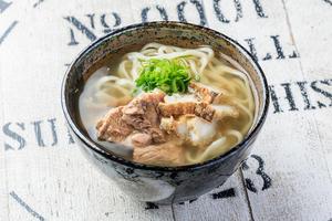 牛すじかすうどん