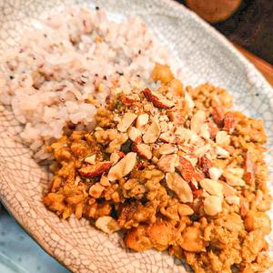日替わりタイカレー ライス付き