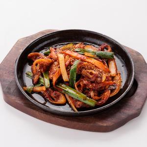 韓無量 軟骨辛炒め