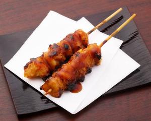 〔人気No.2〕ぼんじり 2本入り(タレ or 塩)Chicken Tail (2 Skewers)