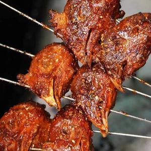 鶏の頭2本(2只)