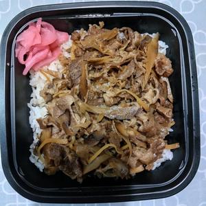 【大盛】牛しぐれ煮丼(みそ汁、サラダ付き)